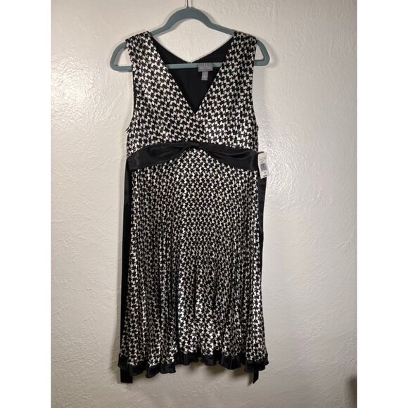 Rabbit Rabbit Rabbit Designs Dress 12 Sleeveless NWT Lined Pleated Skirt Pin-up - Picture 1 of 9